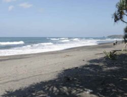 Pantai Bubujung Tasikmalaya: Destinasi Tersembunyi dengan Pemandangan Memesona, Cocok buat Healing