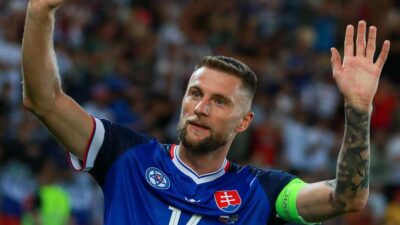 Milan Skriniar Tak Betah di PSG, Juventus Siap Tampung Bek Slovakia